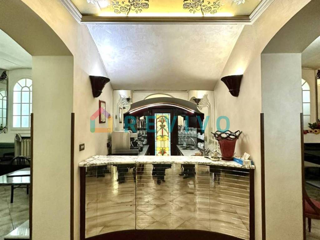 negozio in vendita a Firenze in zona Centro San Niccolò