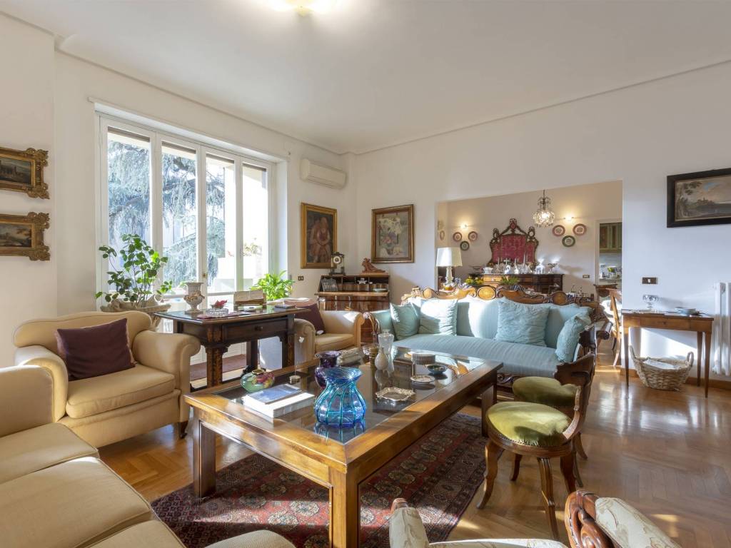 appartamento in vendita a Firenze in zona Campo di Marte