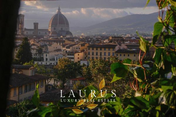 casa indipendente in vendita a Firenze in zona Settignano