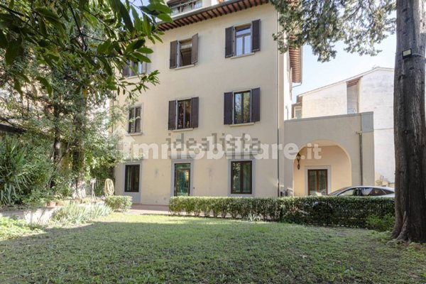 casa indipendente in vendita a Firenze