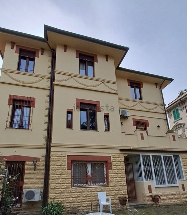 casa indipendente in vendita a Firenze