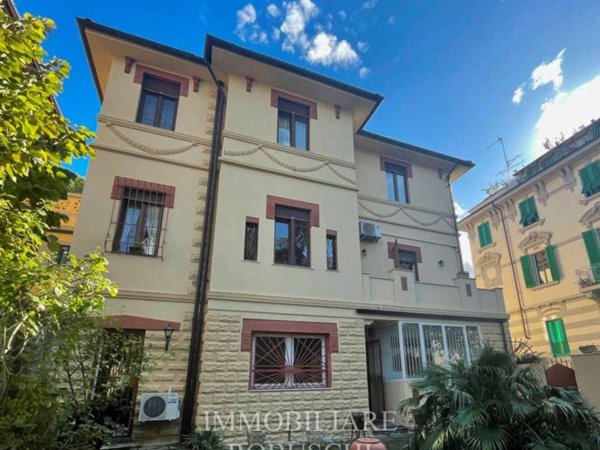 casa indipendente in vendita a Firenze in zona Le Cure