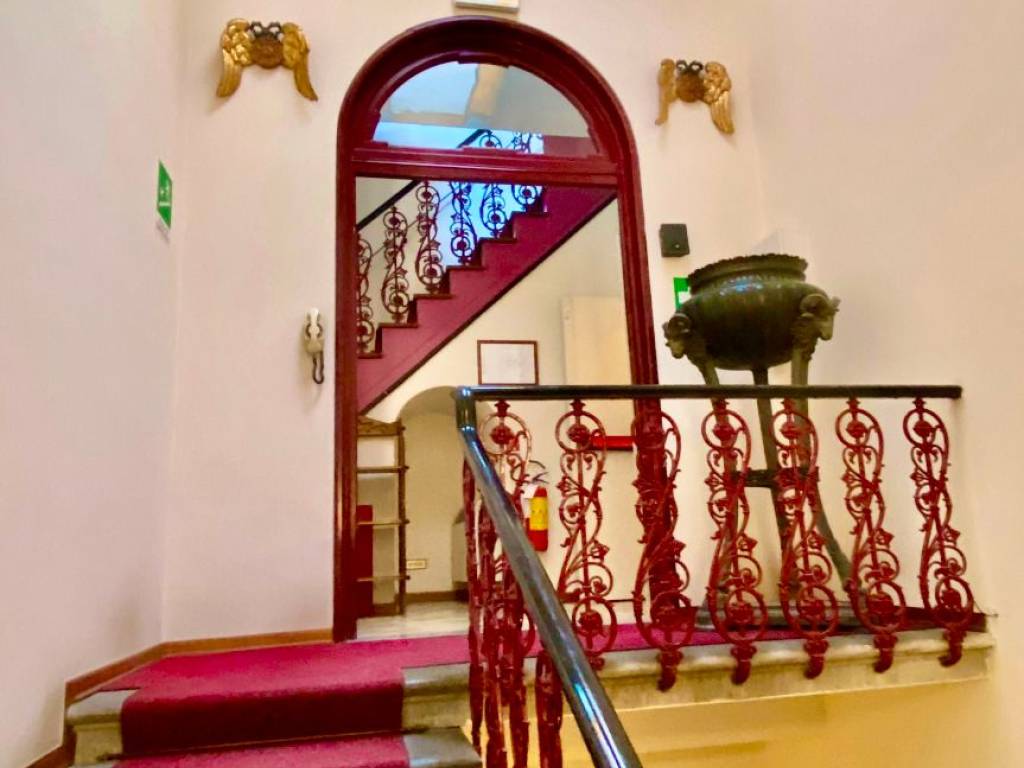 intera palazzina in vendita a Firenze