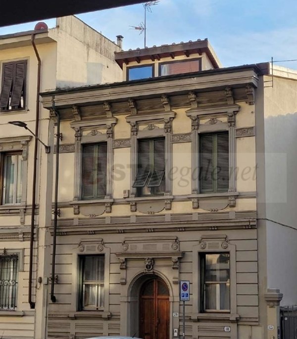 casa indipendente in vendita a Firenze