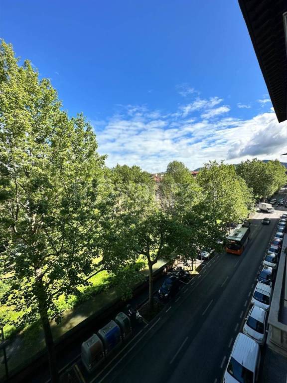 appartamento in vendita a Firenze in zona Campo di Marte
