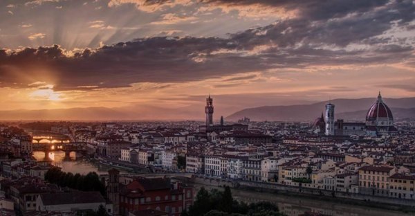 casa indipendente in vendita a Firenze in zona Centro Storico