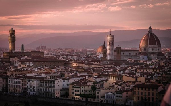 casa indipendente in vendita a Firenze in zona Centro Storico