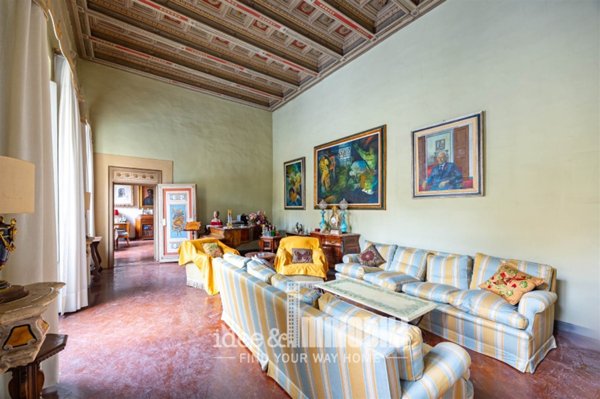 appartamento in vendita a Firenze in zona Centro Santa Croce