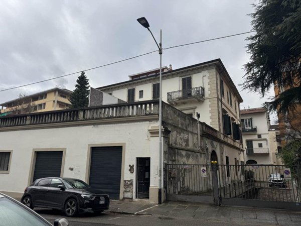 appartamento in vendita a Firenze in zona Le Cure