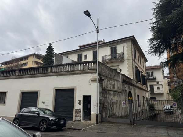 appartamento in vendita a Firenze in zona Le Cure
