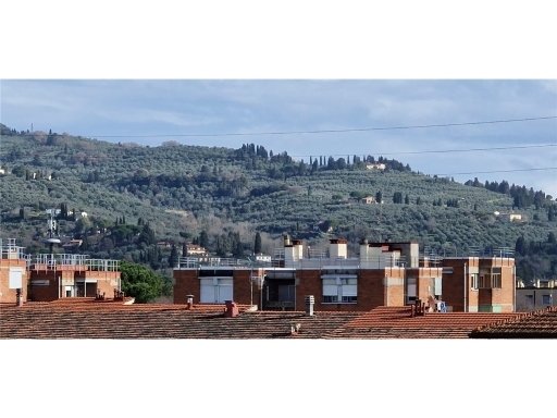 appartamento in vendita a Firenze in zona Varlungo