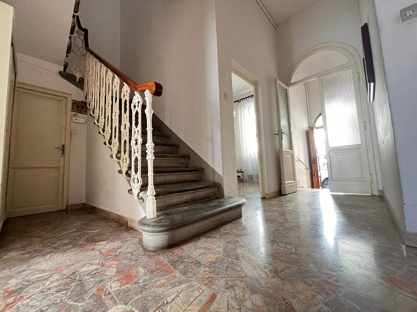 casa indipendente in vendita a Firenze in zona Statuto