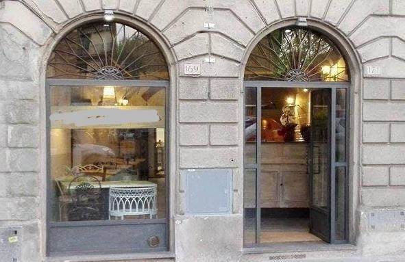 negozio in vendita a Firenze in zona Centro San Frediano