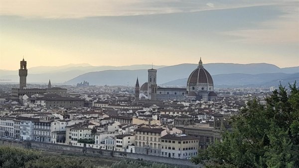 quadrivano in vendita a Firenze in zona Centro San Frediano