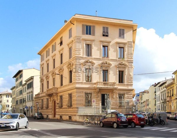 appartamento in vendita a Firenze in zona Campo di Marte