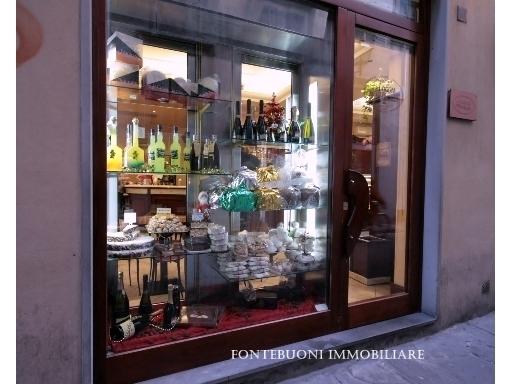 locale commerciale in vendita a Firenze in zona Centro Duomo
