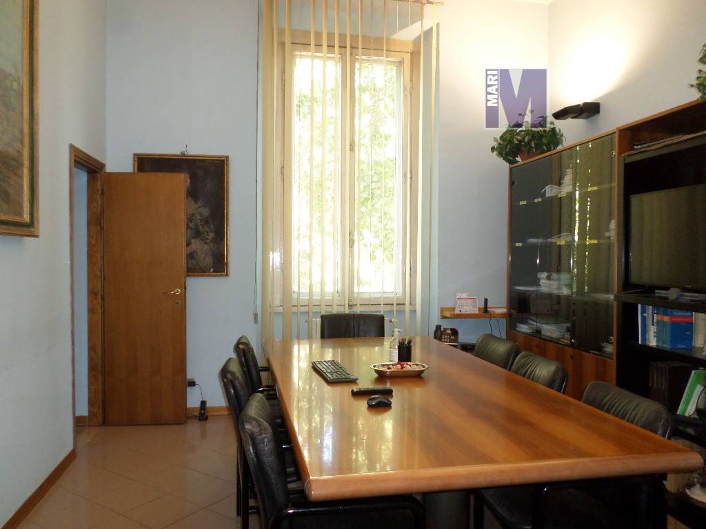 ufficio in vendita a Firenze in zona Campo di Marte