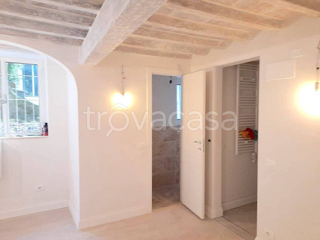 ufficio in vendita a Firenze in zona Centro San Niccolò