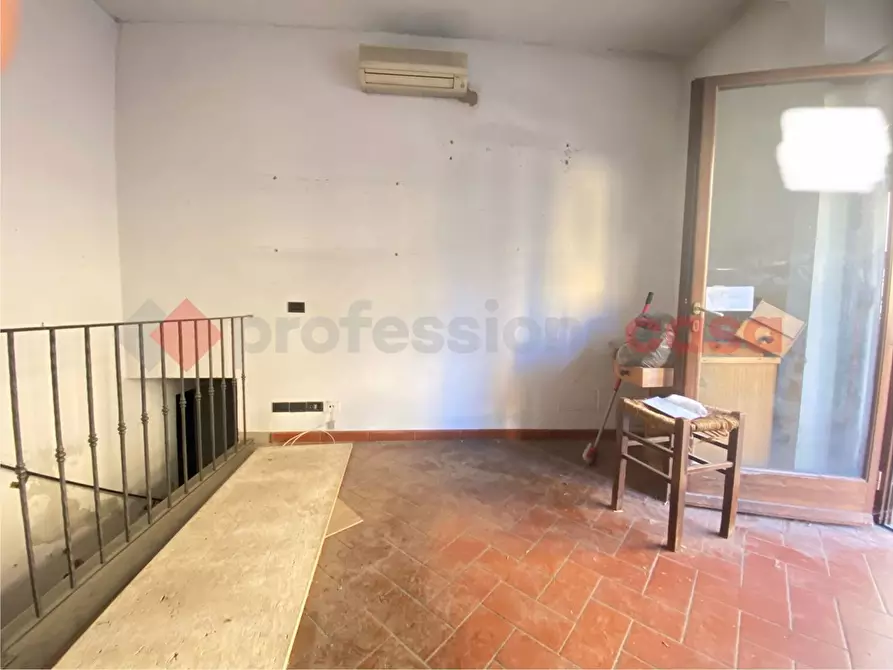 locale commerciale in vendita a Firenze in zona Gavinana