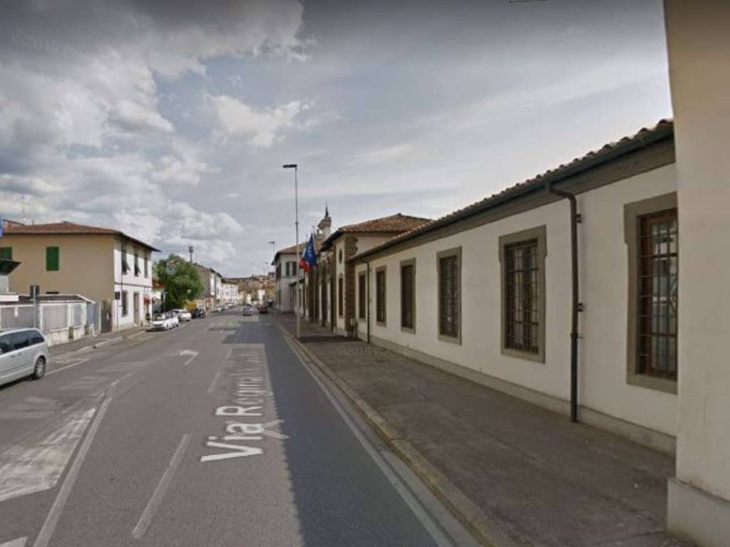 locale commerciale in vendita a Firenze in zona Serpiolle