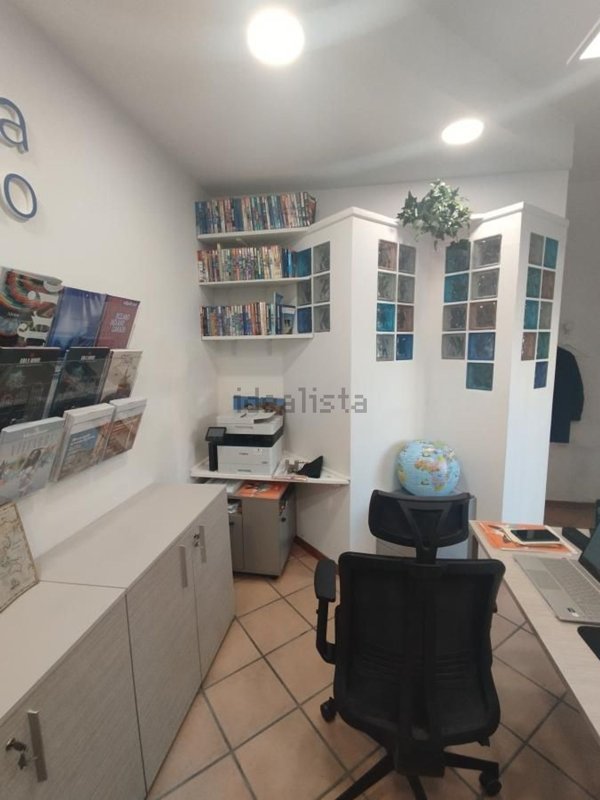 ufficio in vendita a Firenze in zona Rifredi