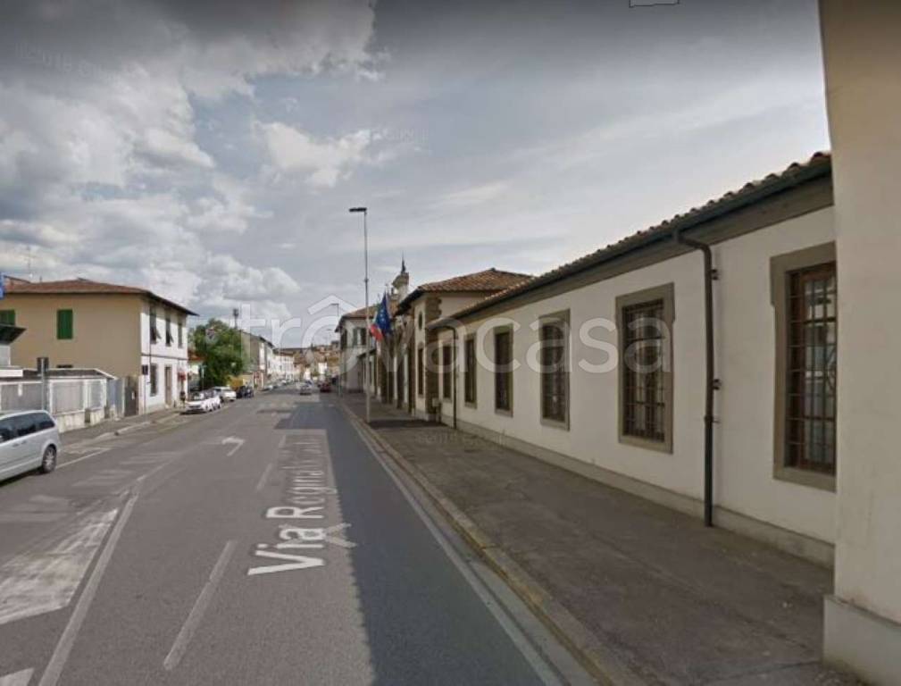 locale commerciale in vendita a Firenze in zona Careggi