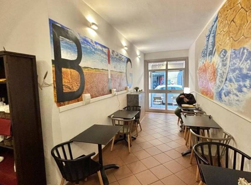 negozio in vendita a Firenze in zona Centro San Frediano