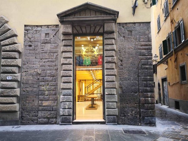 negozio in vendita a Firenze in zona Centro Duomo