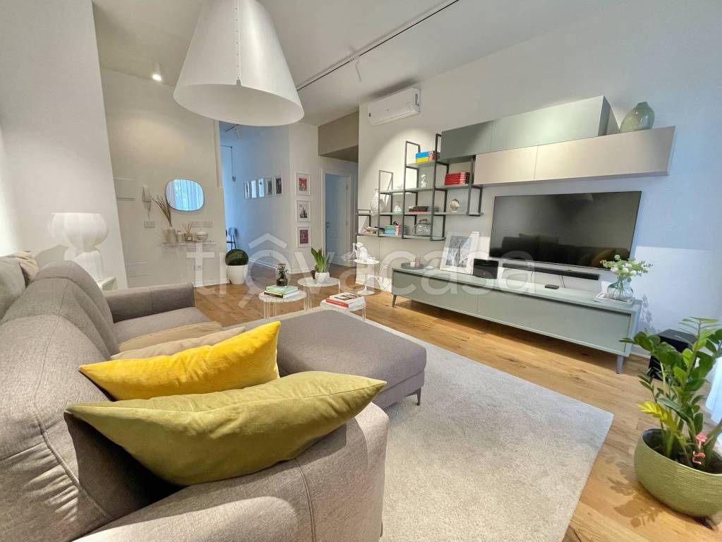 appartamento in vendita a Firenze in zona Campo di Marte