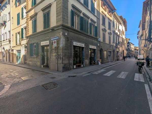 negozio in vendita a Firenze in zona Centro San Frediano