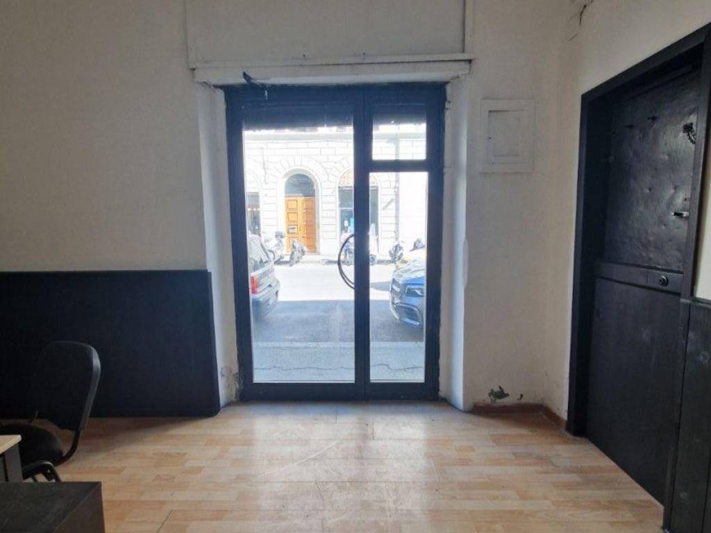 negozio in vendita a Firenze in zona Campo di Marte
