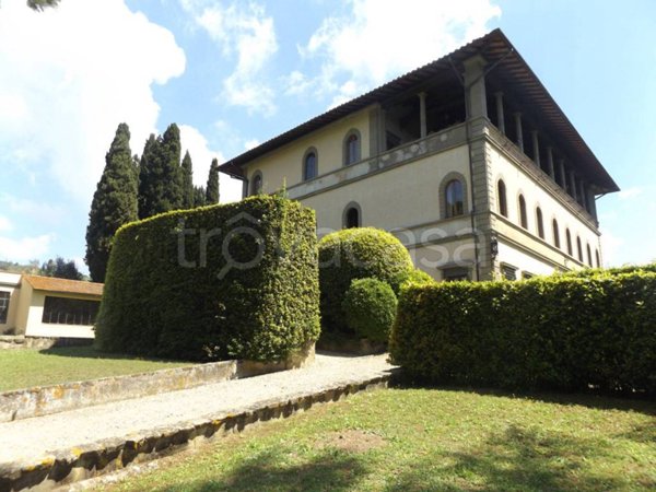 appartamento in vendita a Firenze in zona Settignano