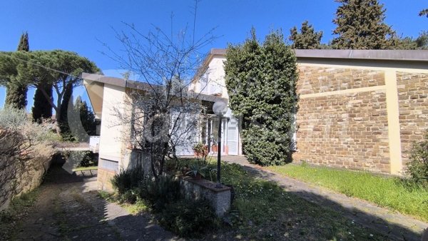 casa indipendente in vendita a Firenze