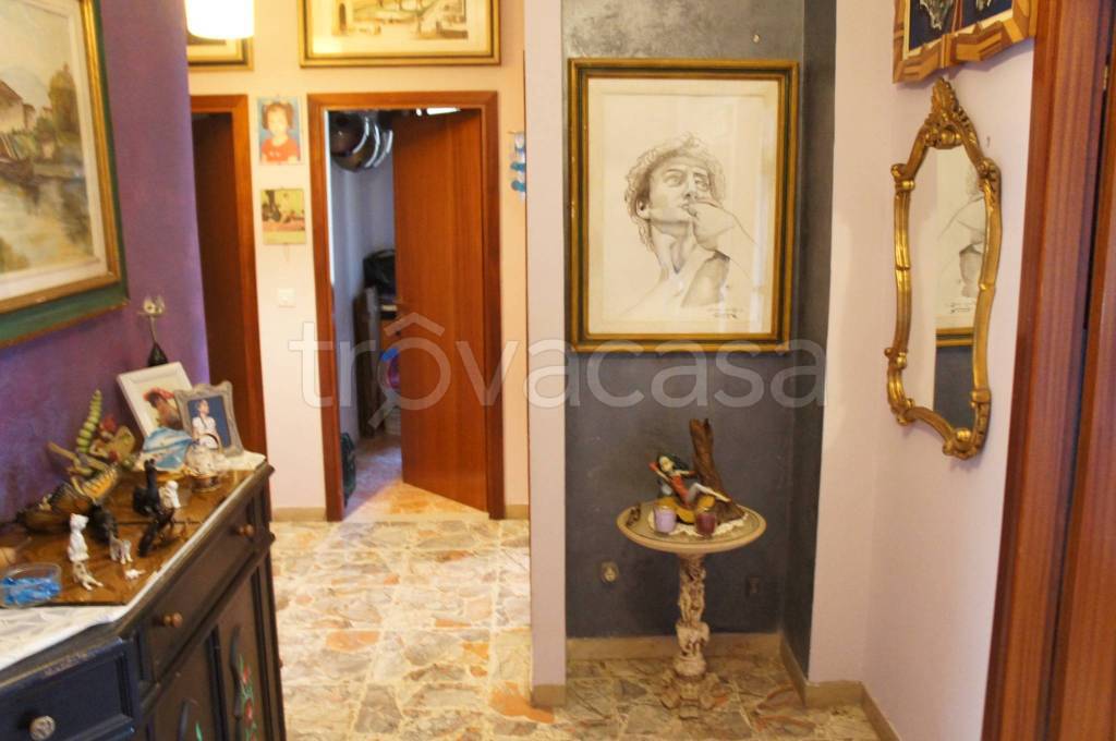 appartamento in vendita a Firenze in zona Isolotto