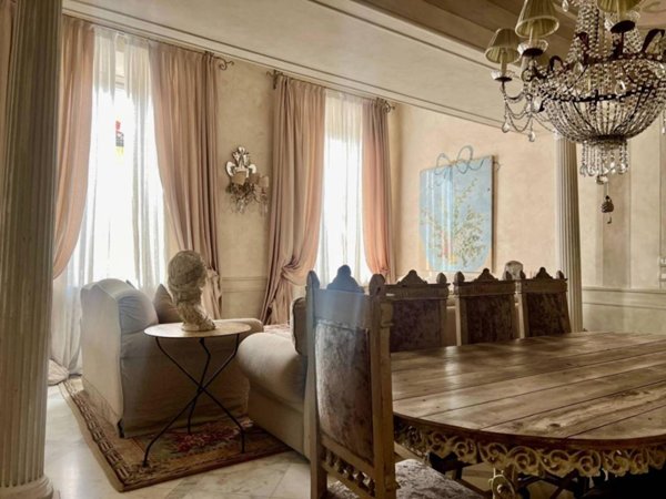 appartamento in vendita a Firenze in zona Centro Santa Croce