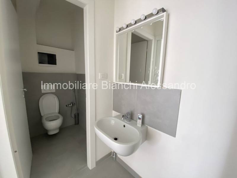 negozio in vendita a Firenze in zona Gavinana
