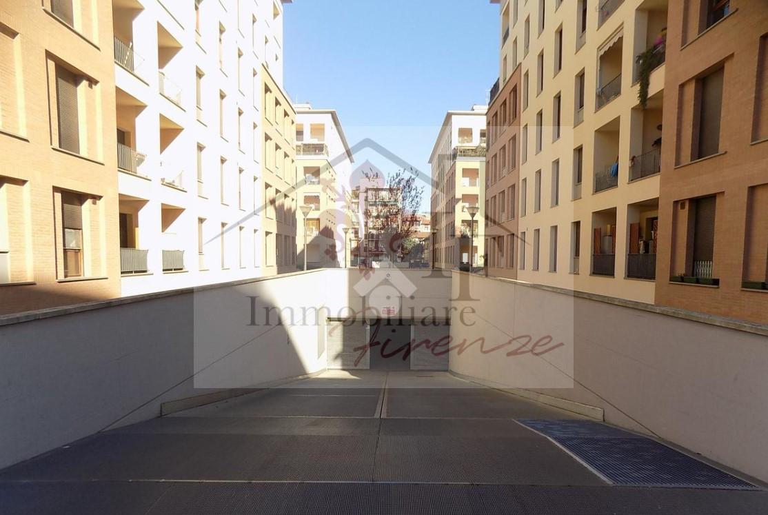 negozio in vendita a Firenze in zona Novoli