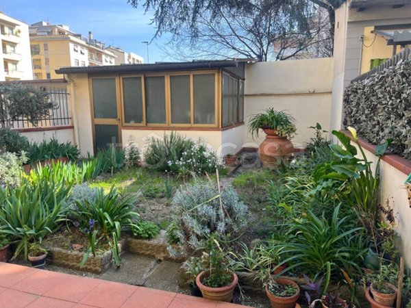 casa indipendente in vendita a Firenze in zona Rovezzano