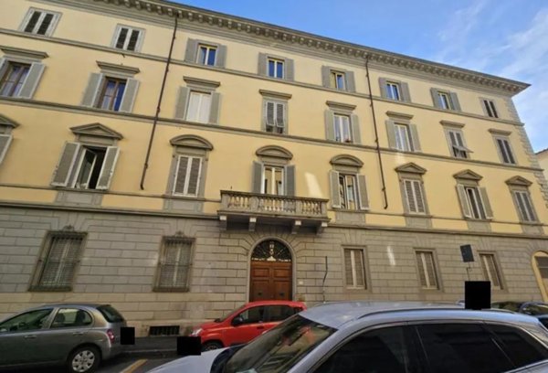 appartamento in vendita a Firenze in zona Centro Santa Maria Novella