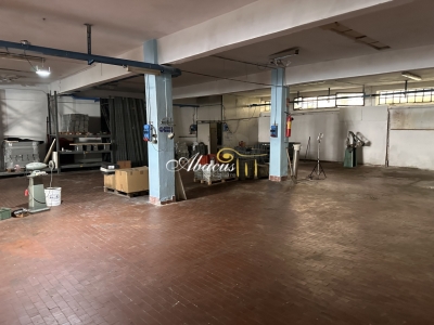 locale di sgombero in vendita a Firenze in zona Novoli