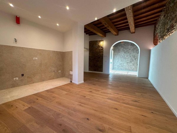 appartamento in vendita a Firenze in zona Centro San Frediano