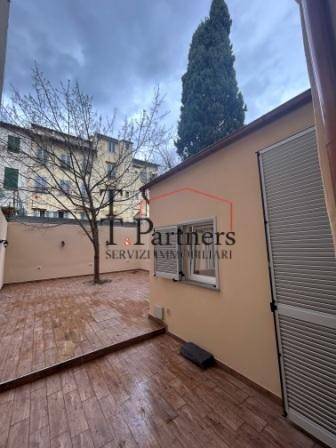appartamento in vendita a Firenze in zona Centro San Lorenzo