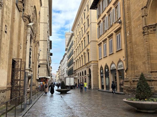 negozio in vendita a Firenze in zona Centro Duomo