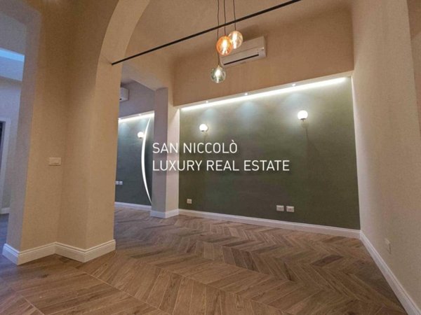 appartamento in vendita a Firenze in zona Centro Santa Croce
