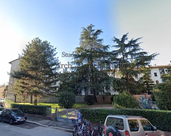 appartamento in vendita a Firenze in zona Campo di Marte