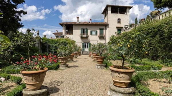 casa indipendente in vendita a Firenze in zona Porta Romana