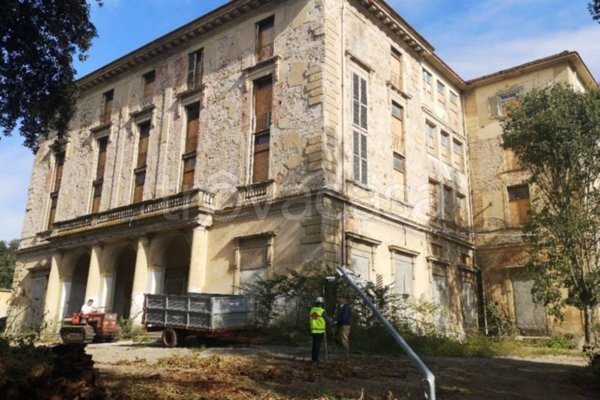 casa indipendente in vendita a Firenze in zona Careggi