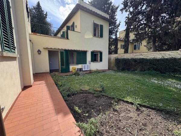 casa indipendente in vendita a Firenze in zona Le Cure