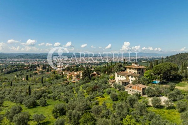 villa in vendita a Firenze in zona Coverciano