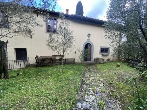 casa indipendente in vendita a Firenze in zona Galluzzo